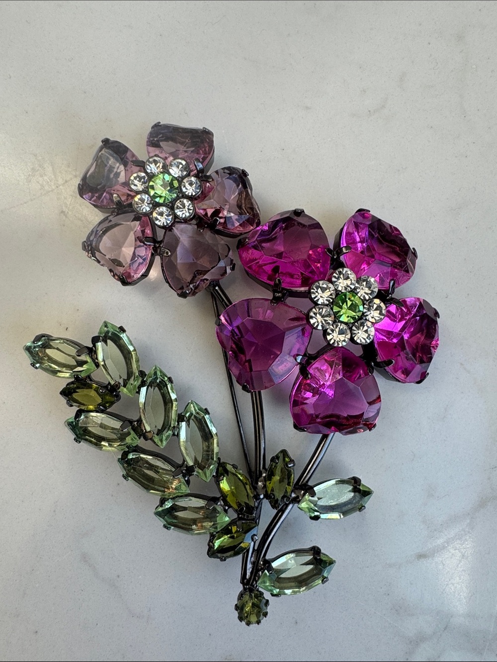 Avon 2003 vintage Flower Brooch Pink Green Rhinestone Open Back Juliana style